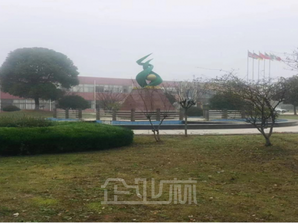 厂房正门图