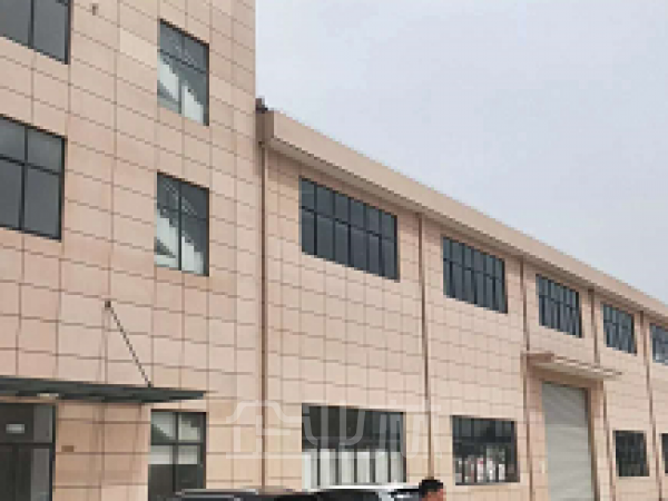 厂房正门图