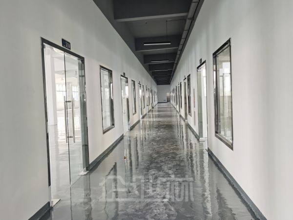 厂房正门图