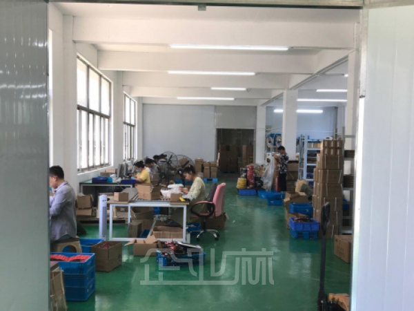 厂房正门图
