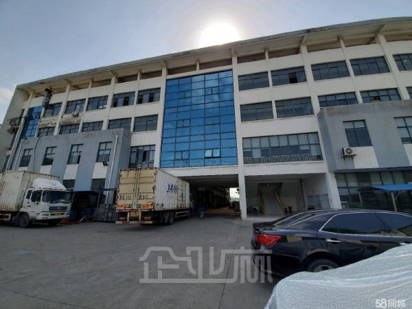 苏州相城区阳澄湖15000平三层架行车厂房低价出租