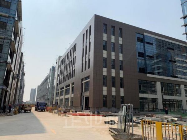 厂房正门图