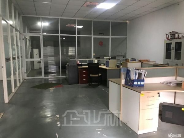厂房正门图