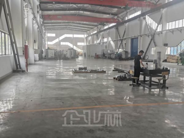 南通通州湾4000平单层厂房对外出租   租金0.4元/天/平米
