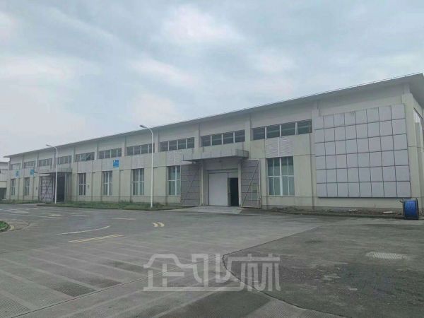 出租104地块浦东南汇工业区独栋单层厂房2500平，形象好无税收要求