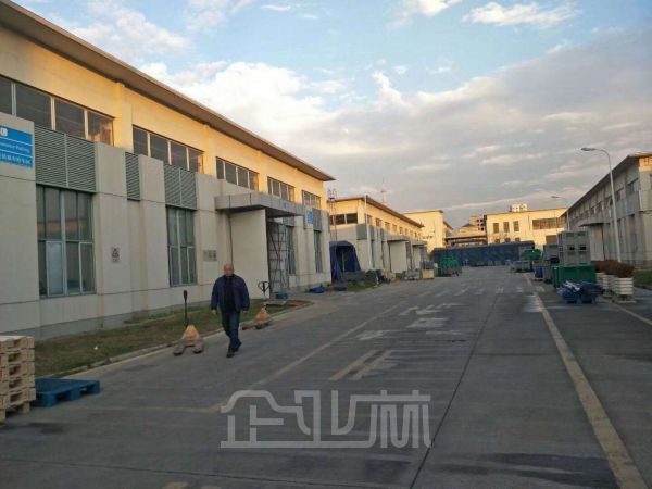 厂房正门图