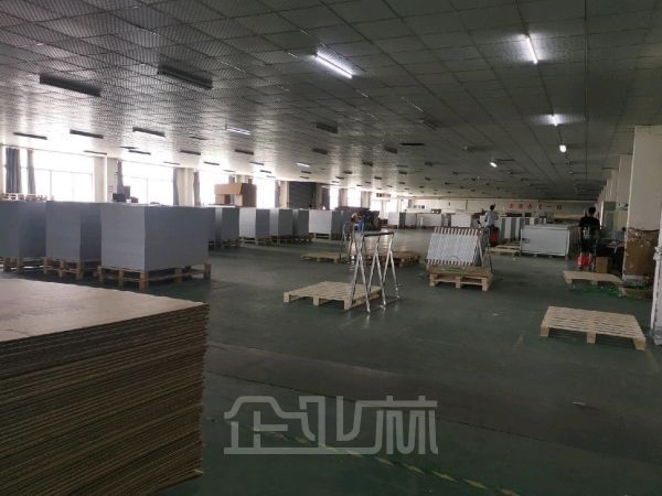 厂房正门图