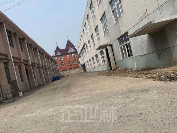 厂房正门图