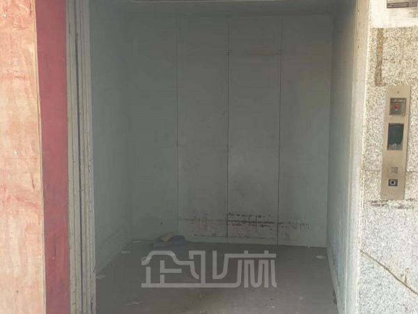厂房正门图