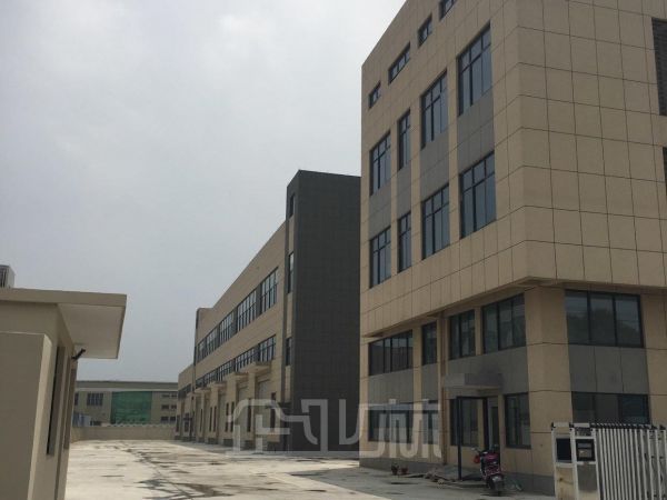 厂房正门图