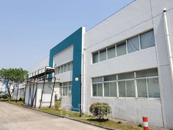 松江工业区1700平方单层厂房出租