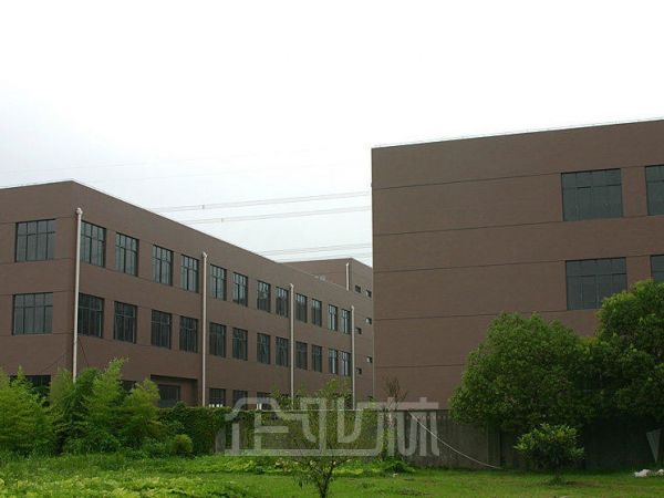 松江泗泾 出租2600平方米三层 厂房  104板块 产证齐全