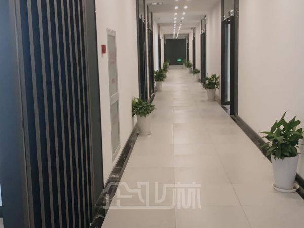 厂房正门图