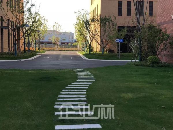 厂房正门图