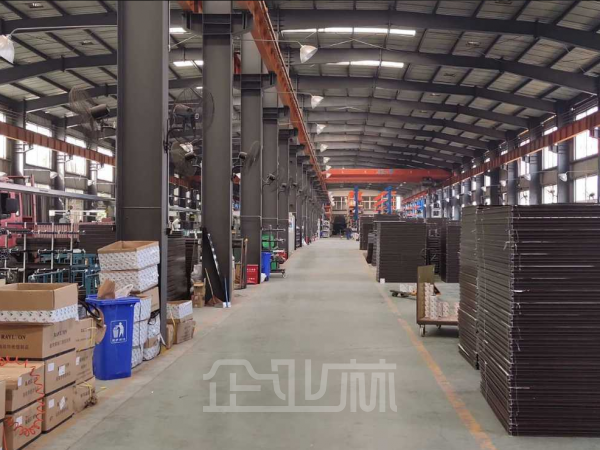 厂房正门图