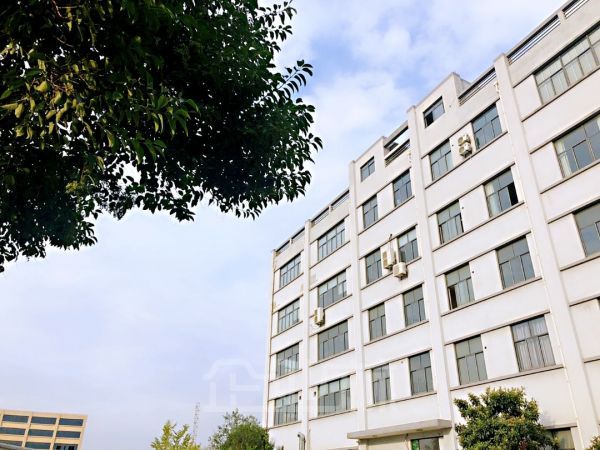 厂房正门图