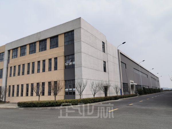 常州新北区全新独门独院单层厂房出租面积8500平，形象好，产证齐全