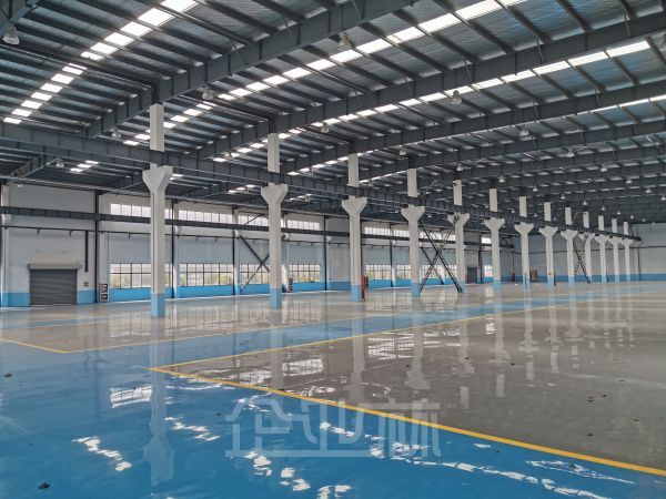厂房正门图