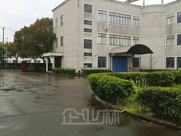 金山亭林12亩精致厂房出售，大马路旁，104板块适合各种行业
