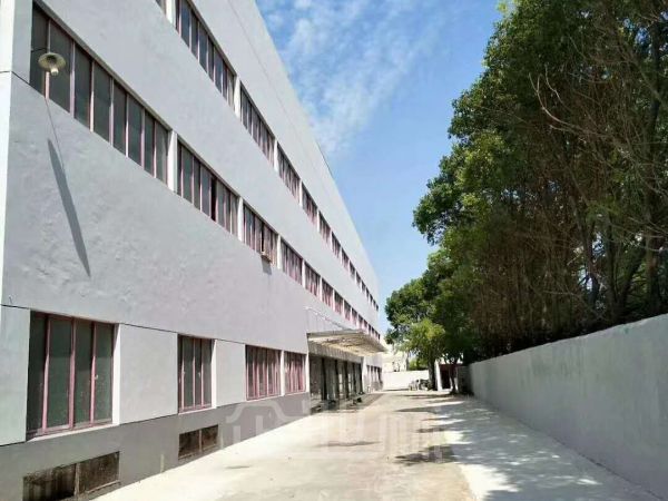 厂房正门图