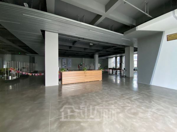厂房正门图