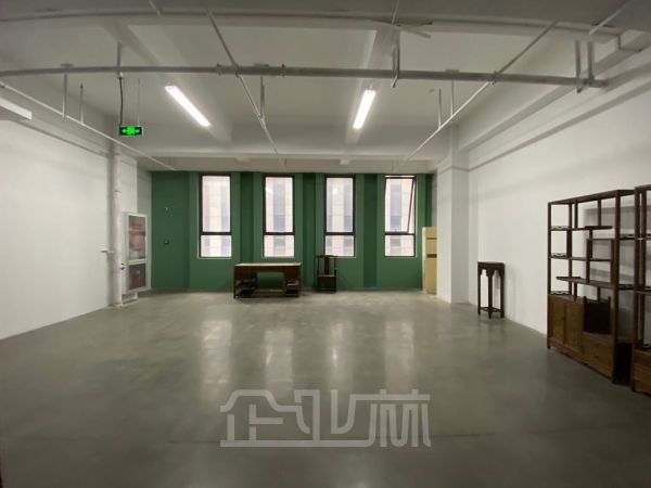 厂房正门图