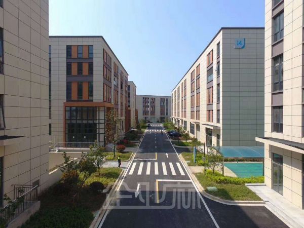 厂房正门图