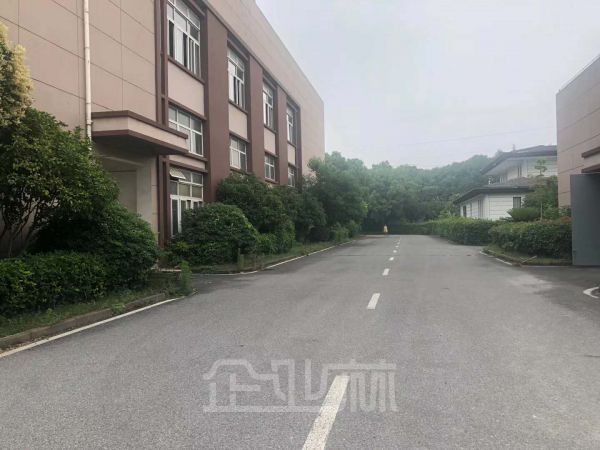 厂房正门图