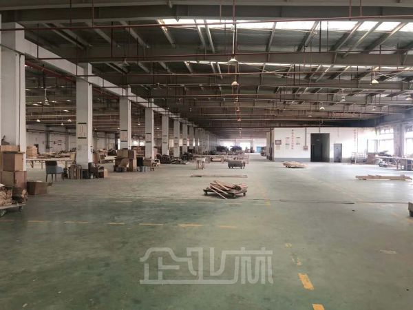 厂房正门图