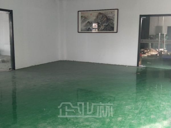 厂房正门图