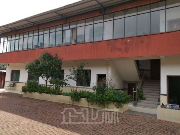 厂房正门图