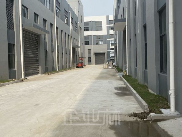厂房正门图