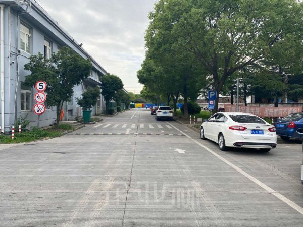 厂房正门图