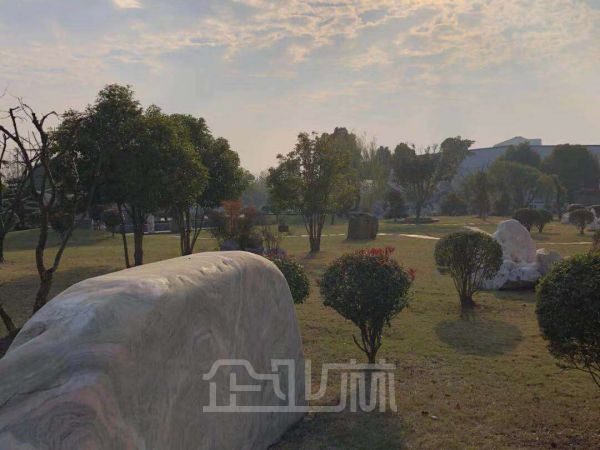 厂房正门图
