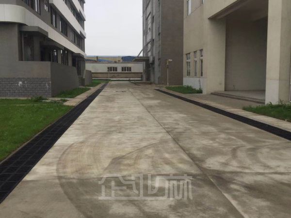 厂房正门图