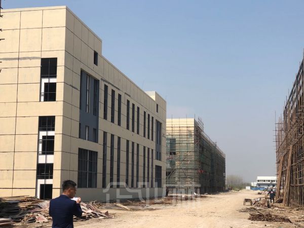 启东寅阳20000平单层高标准厂房对外出售，可以分割， 报价3800元/平米