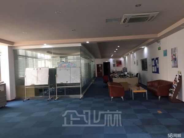 厂房正门图