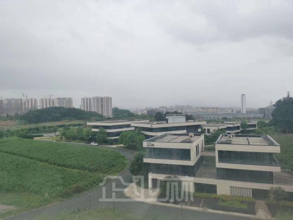 出租：浙江德清研发办公独栋三层别墅424-1775平！地下室面积全送，近莫干山，环境优美！！