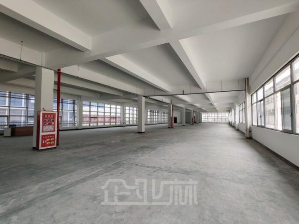 厂房正门图