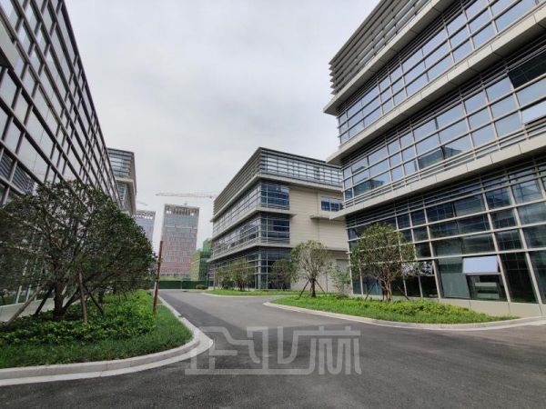 厂房正门图