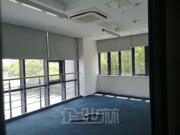 厂房正门图