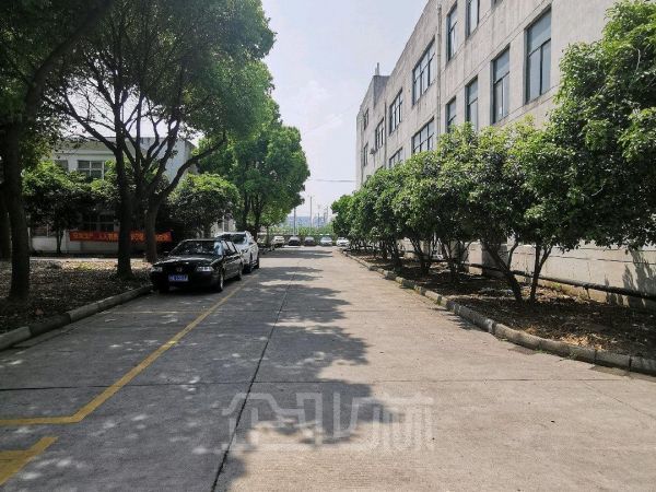  苏州虎丘枫桥楼上1700平厂房出租