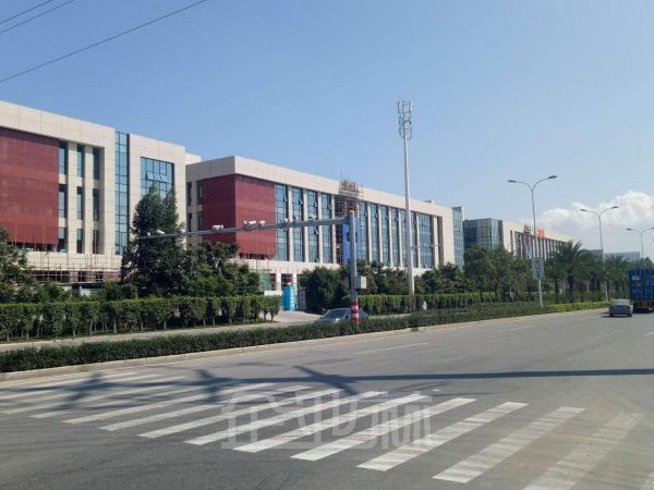 厂房正门图