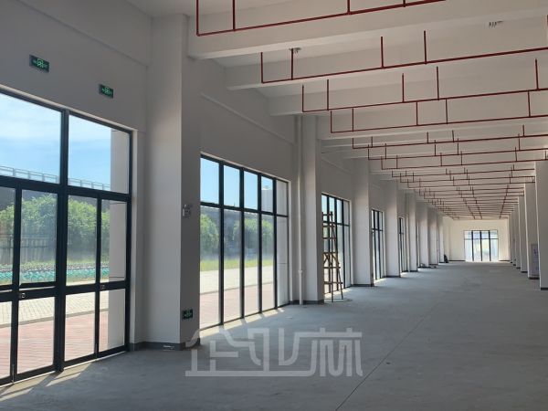 厂房正门图
