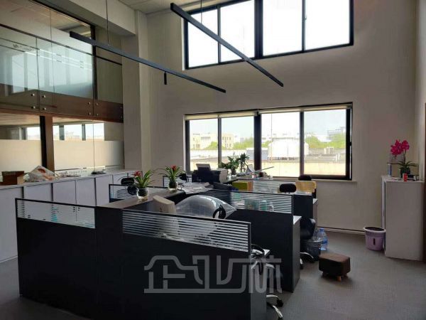 厂房正门图
