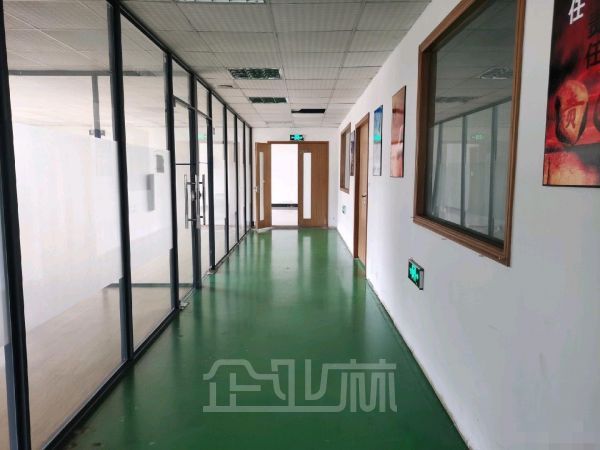 厂房正门图