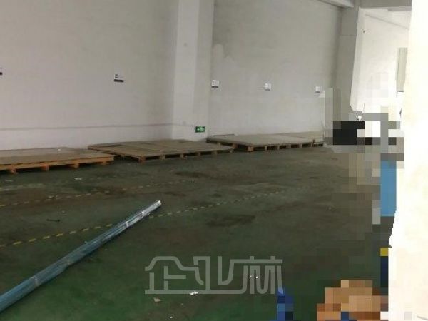 厂房正门图