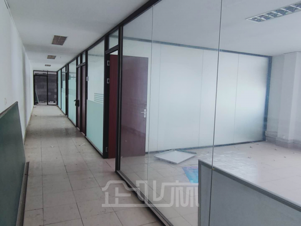 厂房正门图
