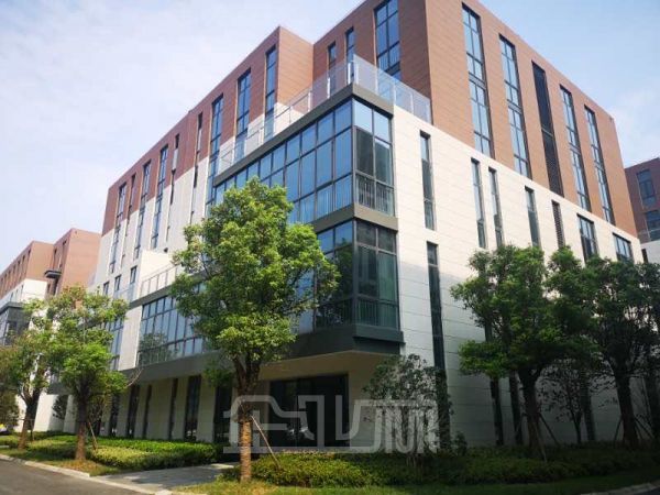 厂房正门图