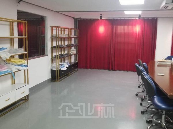 厂房正门图